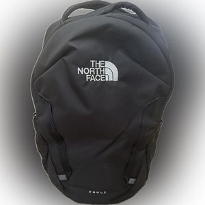 The North Face Men's Vault 20 Backpack